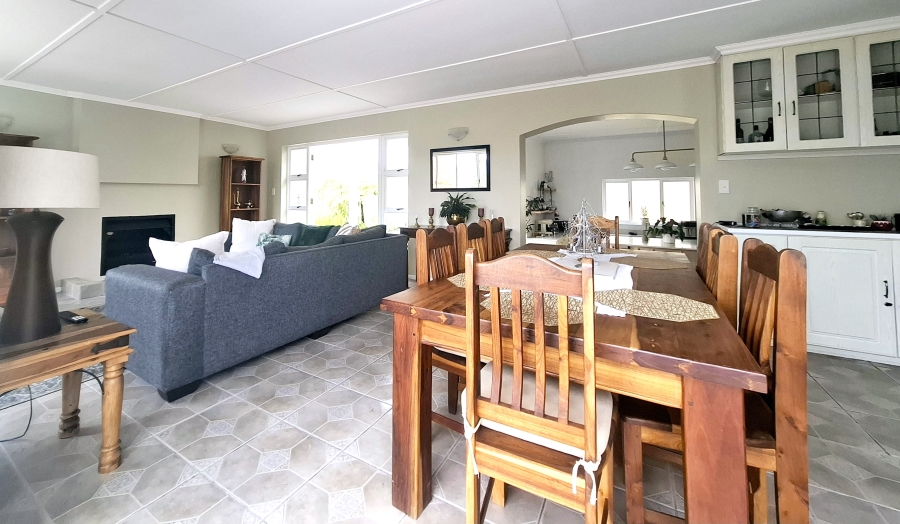 3 Bedroom Property for Sale in Costa Sarda Western Cape